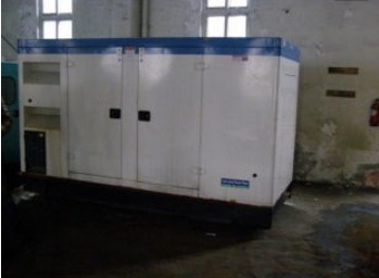 响水镇康明斯150kw大型柴油二手发电机组 响水镇康明斯150kw大型柴油二手发电机组